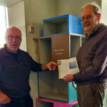 Onthulling-minibieb-in-de-hofboerderij