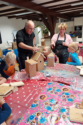 nestkastproject_knutselen-met-de-kunstenaars-1